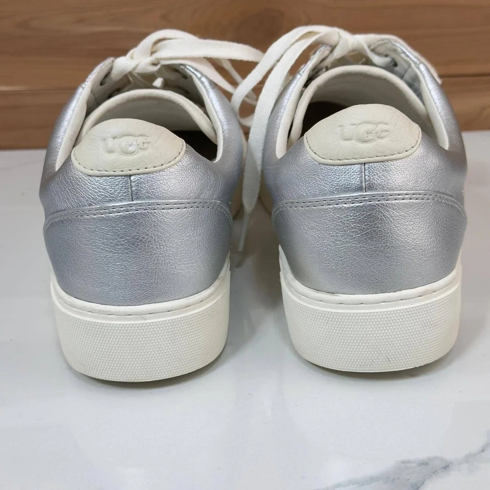 UGG Zilo Silver Metallic Leather Sneakers‎ Casual Comfort Shoes Women's Size 11